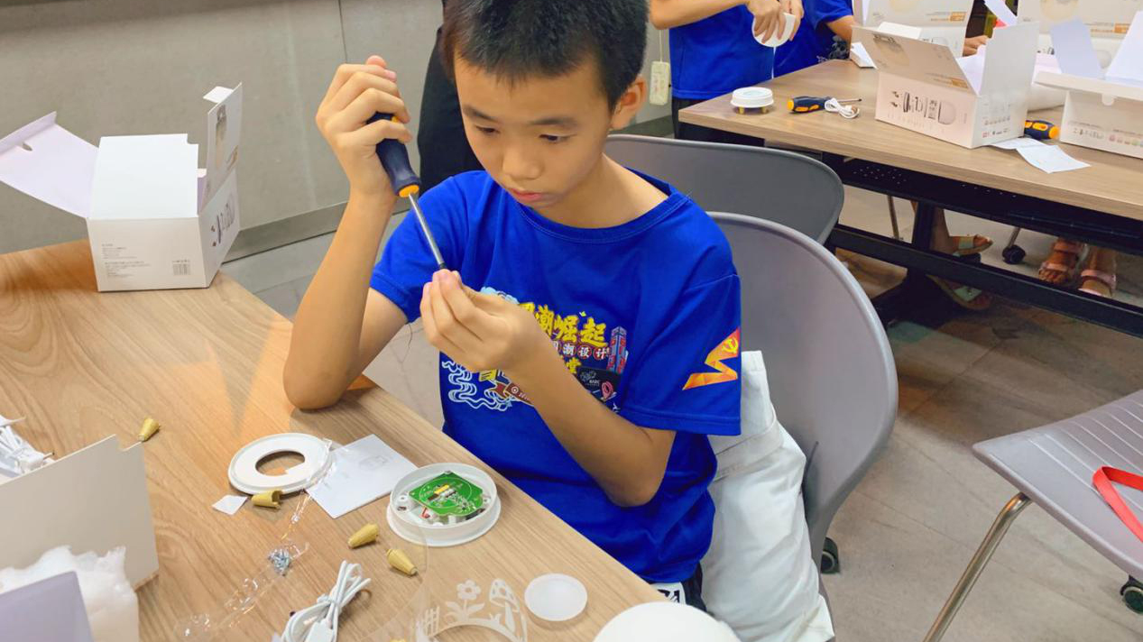 寓學于樂中成為一名小設計師，國潮崛起——青少年國潮設計快閃學堂正式結營~