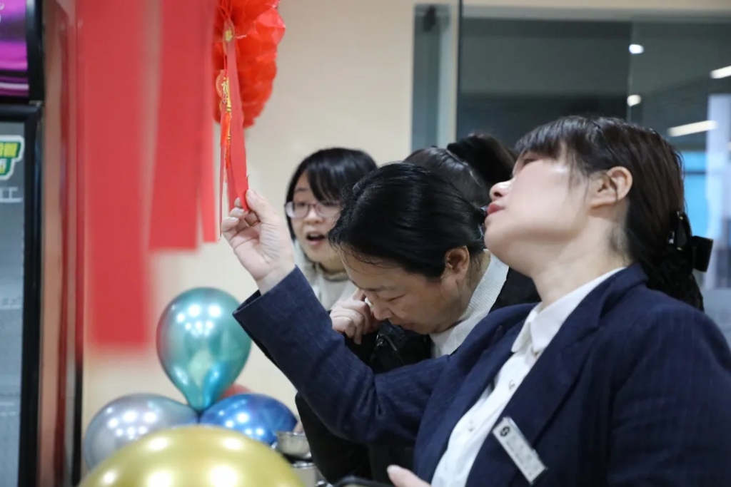 “喜樂(lè)團(tuán)圓 濃情元宵”活動(dòng)扮靚園區(qū)