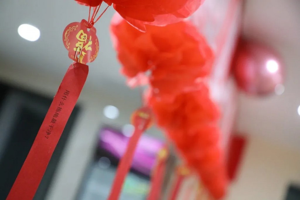 “喜樂(lè)團(tuán)圓 濃情元宵”活動(dòng)扮靚園區(qū)