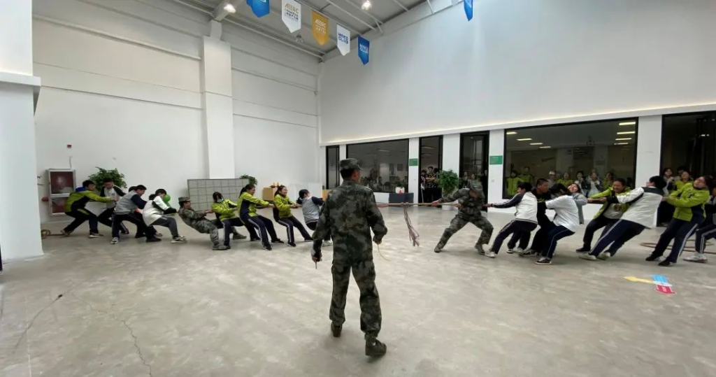 少年強(qiáng)則國(guó)強(qiáng)！掌起學(xué)子親密接觸人工智能