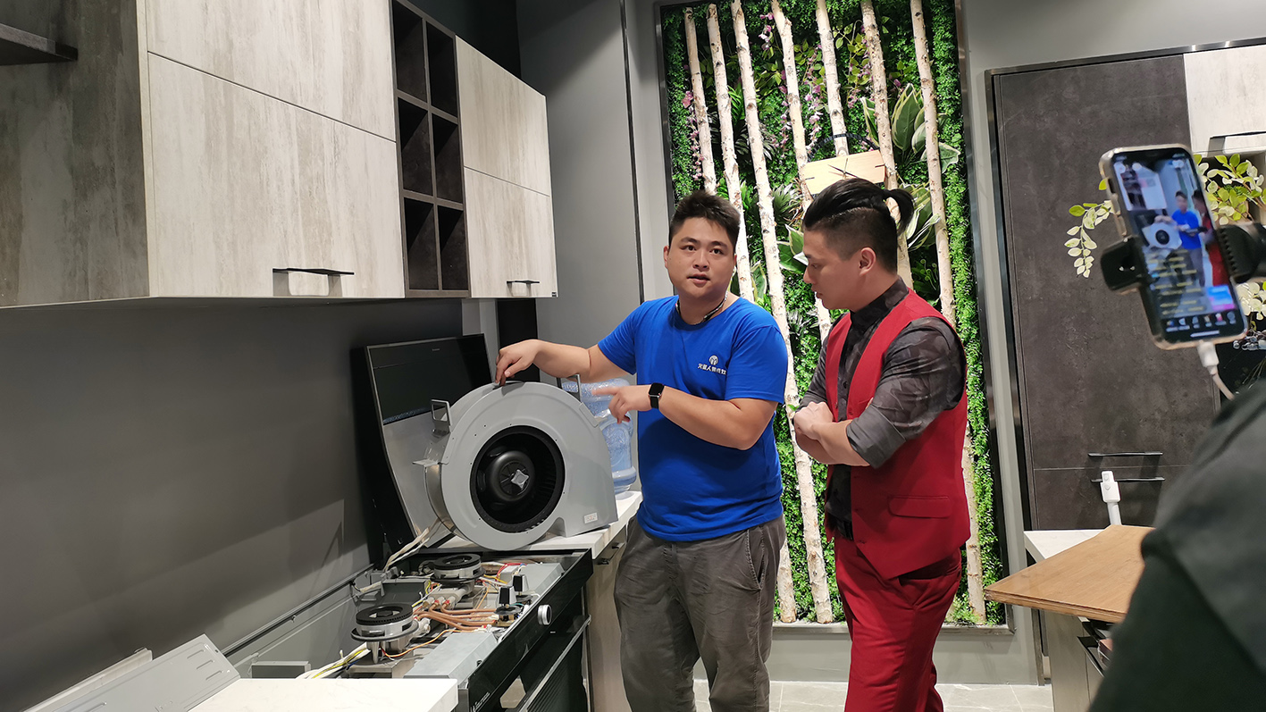 拿來吧！我的寶藏家居 快手家裝垂類主播國慶約“惠”慧聰城