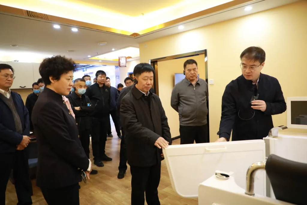 焦作沁陽市委書記王家鵬一行蒞臨設計城參觀考察