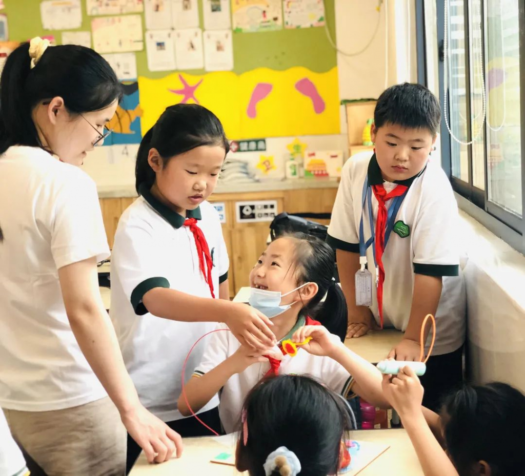 “科學(xué)”助力“雙減”同天實踐教育營地“搭把手”