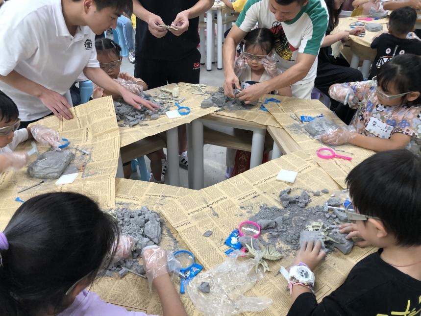 “科學(xué)”助力“雙減”同天實踐教育營地“搭把手”