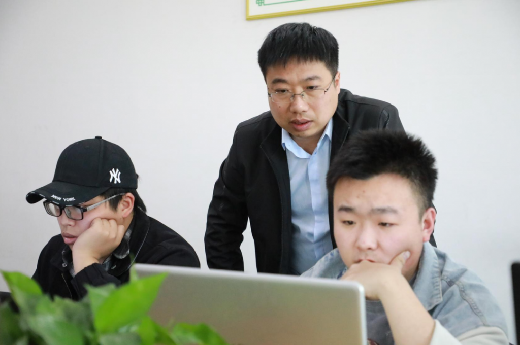 講好園區企業故事丨數據就是心臟 --專訪河南蘭邇軟件科技有限公司