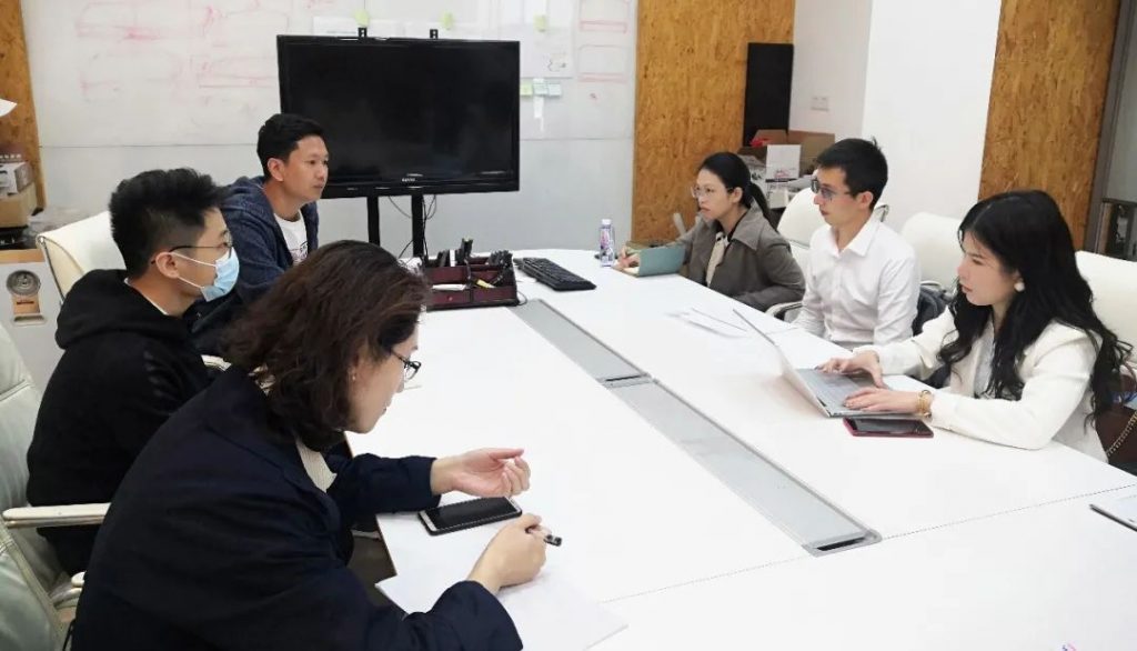 資深法律顧問團隊走進設計城，為企業高質量發展保駕護航！