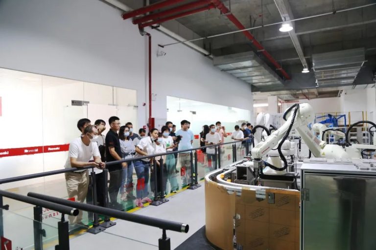 兩個月掌握工業機器人操作，設計城助力北滘培育智造人才！