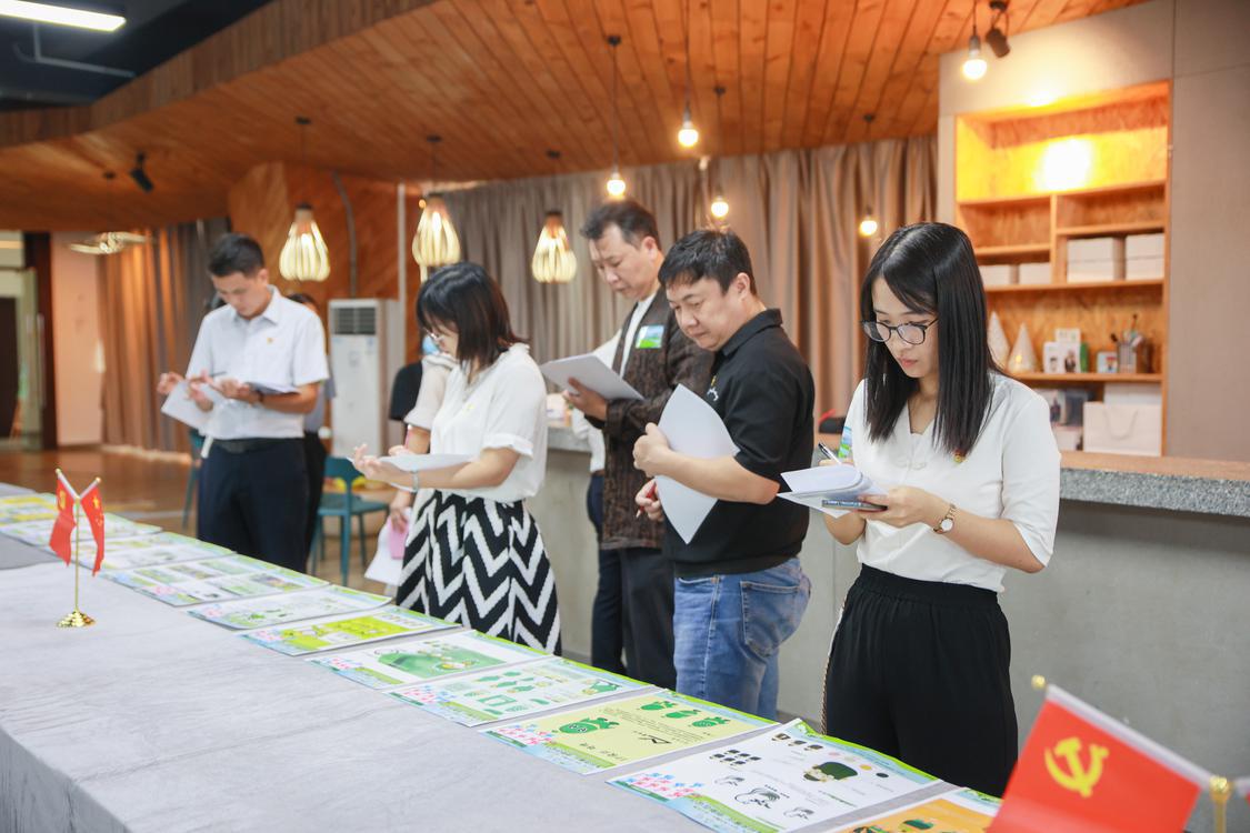 北滘鎮(zhèn)設(shè)計(jì)城社區(qū)舉行“設(shè)計(jì)+鄉(xiāng)村振興”設(shè)計(jì)比賽評(píng)審活動(dòng)