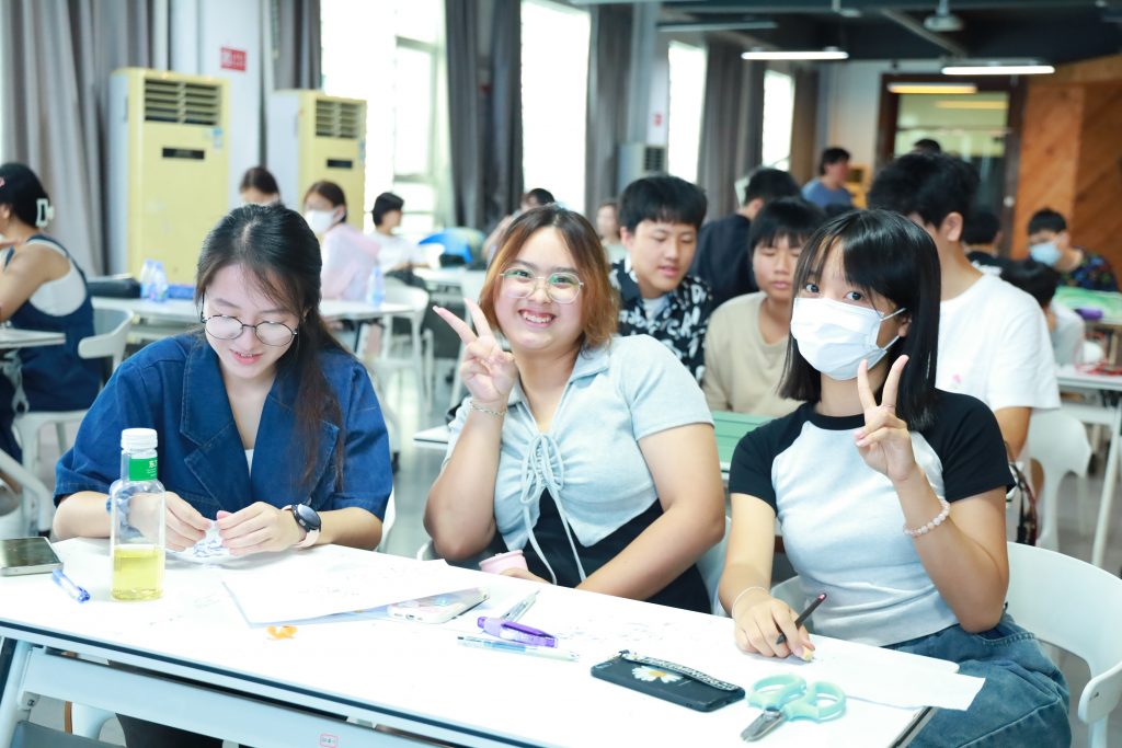 香港青年探尋設(shè)計城 共赴大灣區(qū)創(chuàng)新之旅
