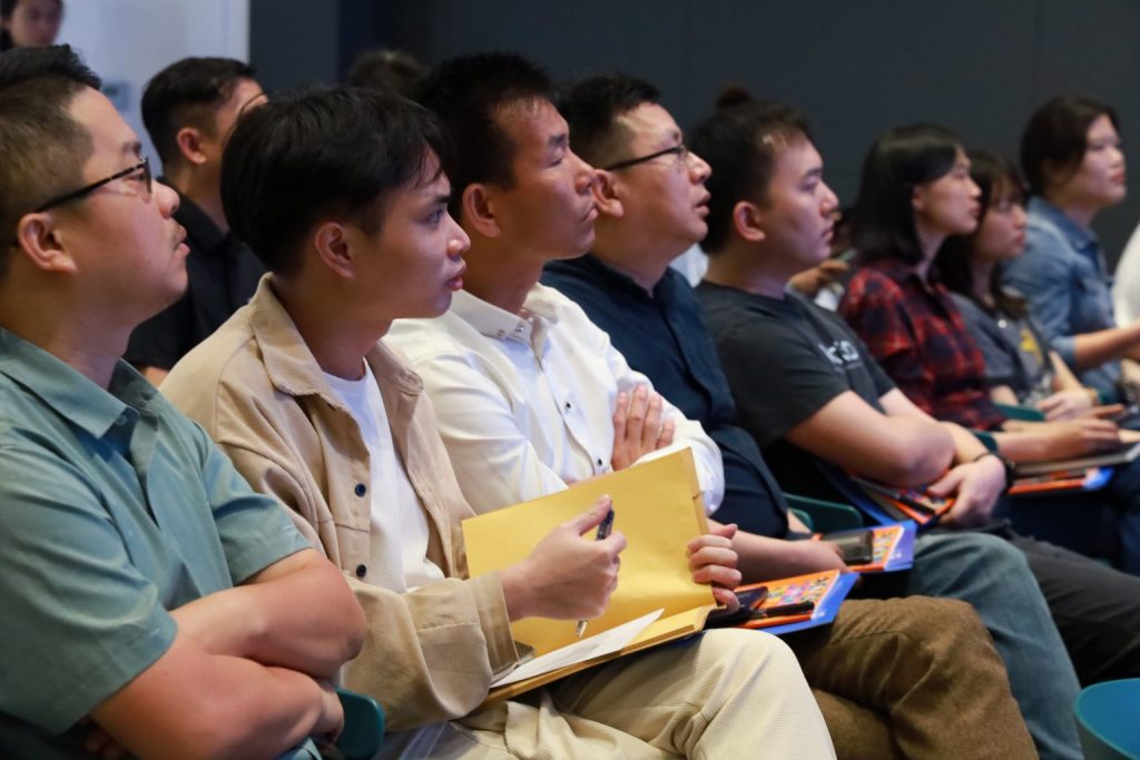 設(shè)計(jì)城舉行首場(chǎng)“AI+工業(yè)設(shè)計(jì)”技術(shù)培訓(xùn)