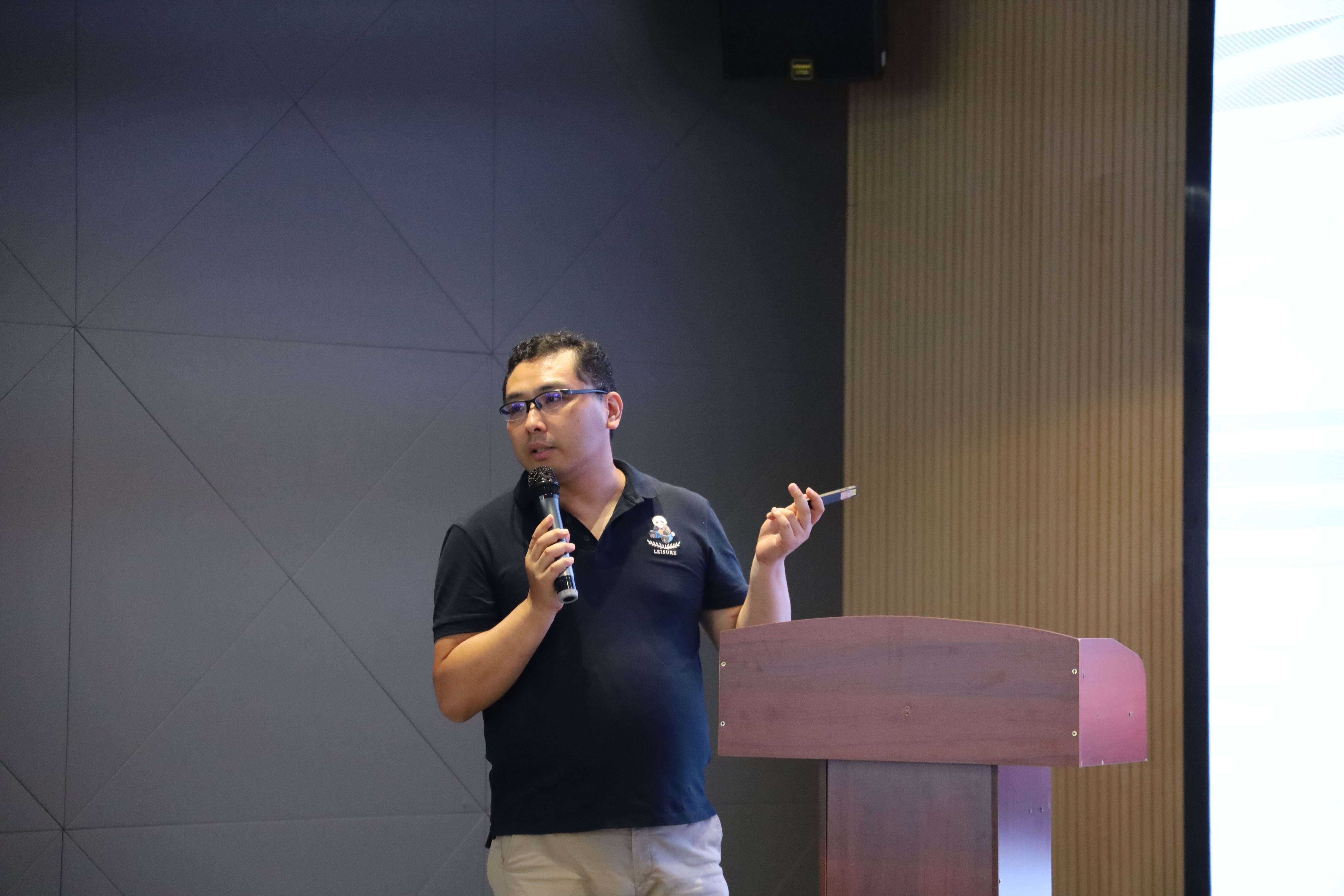 “佛山新品”征集暨第八屆佛山“市長杯”工業設計大賽活動宣講會走進設計城