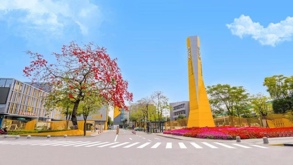 佛山市委書記唐屹峰到廣東工業(yè)設(shè)計城調(diào)研：以科技創(chuàng)新塑造高質(zhì)量發(fā)展新優(yōu)勢